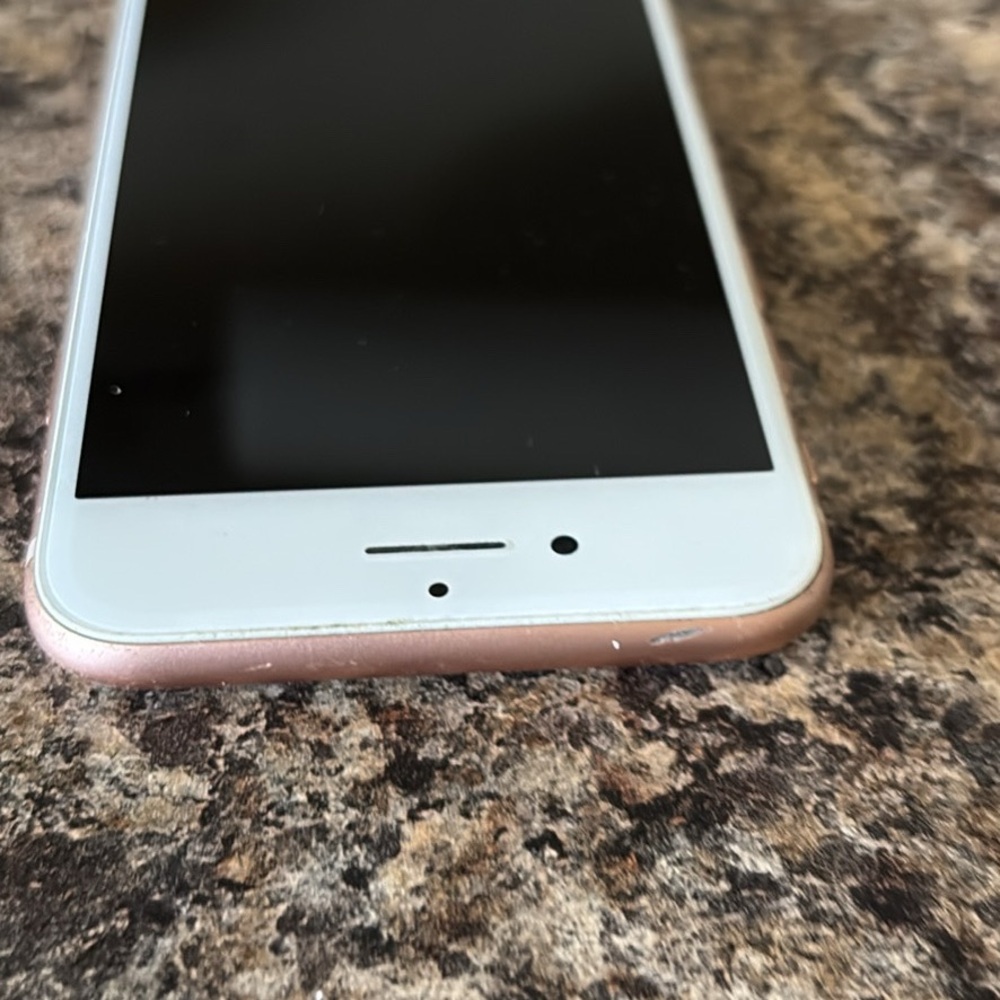 Rose Gold iPhone 8